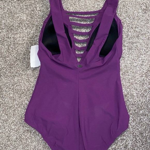 Amoressa Miraclesuit Veracruz One Piece Swimsuit 8 NWT Never worn. - Picture 10 of 14